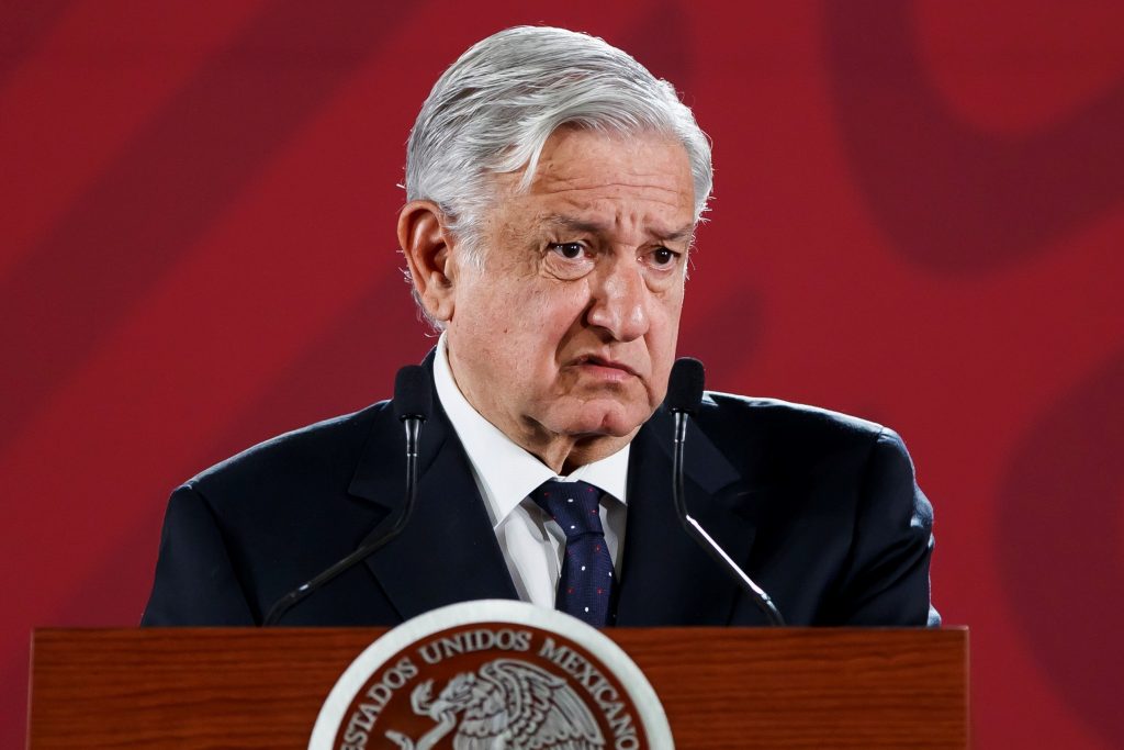 ¿En qué se parece López Obrador a Cantinflas? The Economist lo aclara
