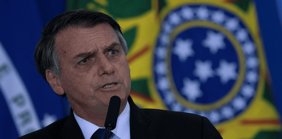 Bolsonaro autoriza regreso de militares a la Amazonía para combatir la tala