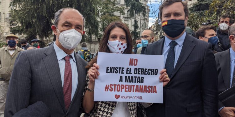 El Congreso aprobó definitivamente la Ley de Eutanasia en España 