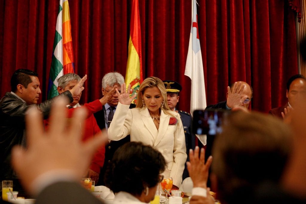 Jeanine Áñez, orden de aprehensión, Evo Morales, Bolivia