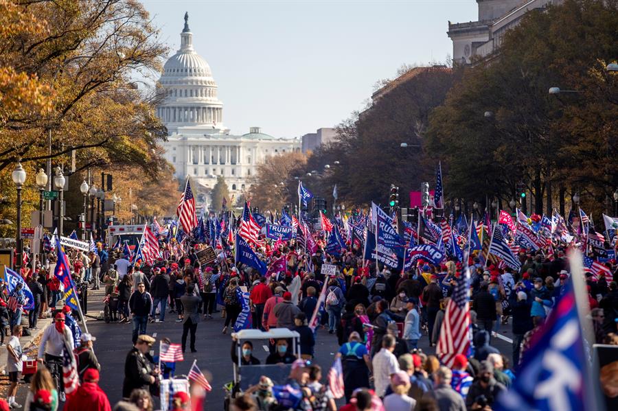 BLM y Antifa dejan destrozos durante la marcha de apoyo a Trump en Washington