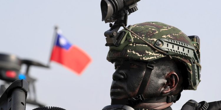 Taiwán recibe el apoyo de Estados Unidos para la defensa de su territorio. (EFE)