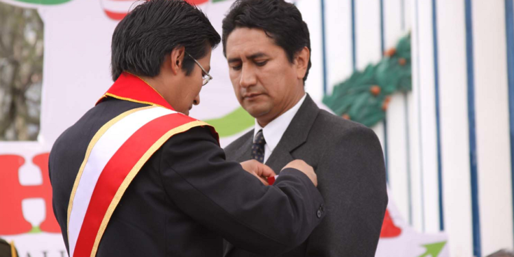 Líder radical de Perú Libre enfrenta nuevo escándalo por corrupción