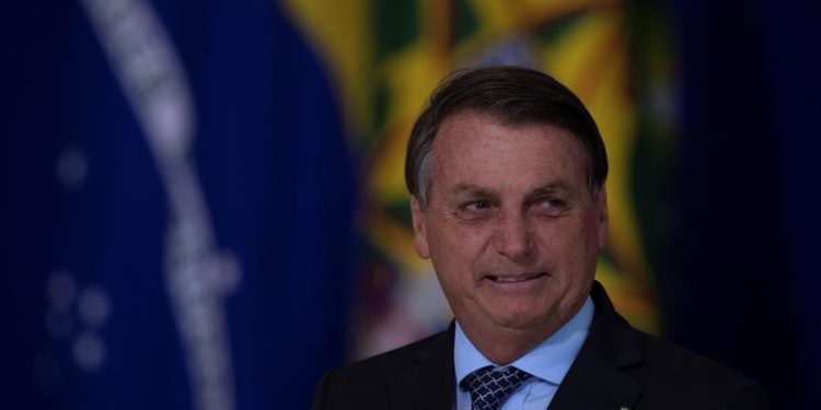 Bolsonario subrayó además que hija Laura no será inmunizada. "Mi hija no se va a vacunar. Que quede bien claro. Tiene 11 años". (Archivo)