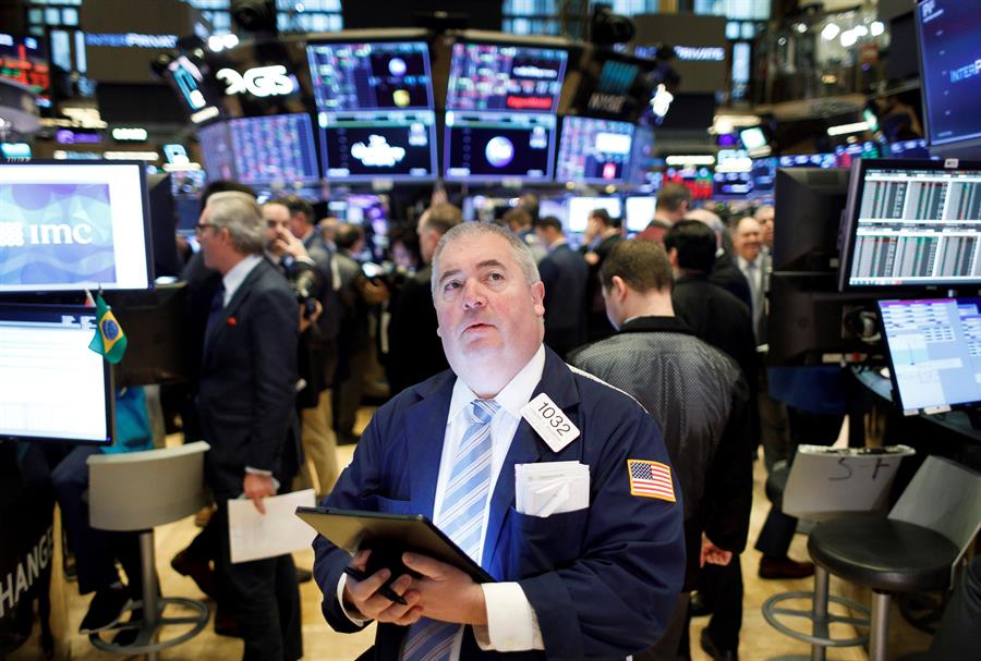 Los grandes inversores en Wall Street perdieron cerca de 20.000 millones de dólares. (Archivo)