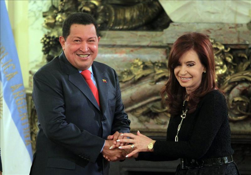 Fueron 21 las valijas del chavismo para pagar las campañas de Kirchner