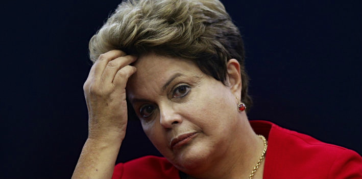 Dilma Rousseff presidió el consejo de administración de Petrobras pero la Constitución de Brasil la protege de los investigadores federales. (Visão Nacional)