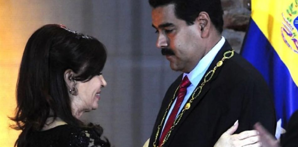 Macri anula la condecoración a Maduro