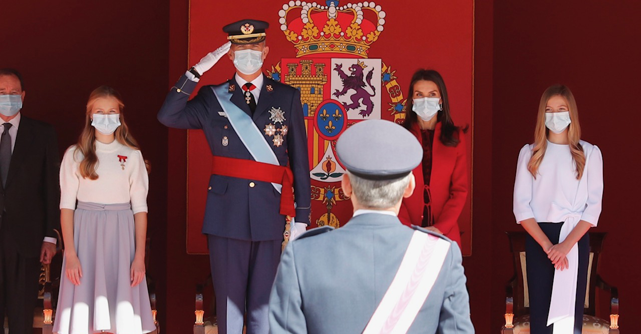Izquierda española insiste en acabar con la monarquía