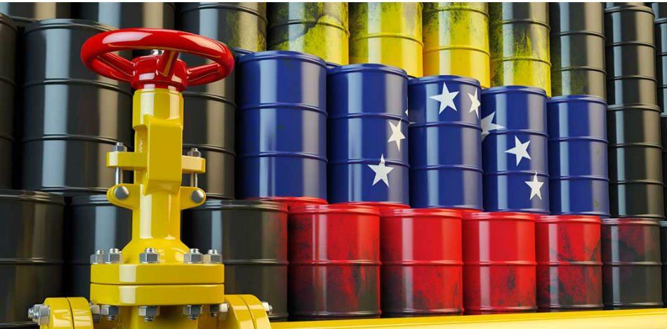 España compró 200.000 toneladas más de petróleo a Maduro en septiembre que a Trump