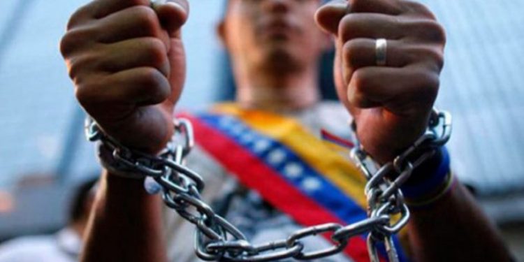 González indicó que también quieren ver la liberación de los estadounidenses "detenidos injustamente" en Venezuela y "obviamente" la de "otros presos políticos".