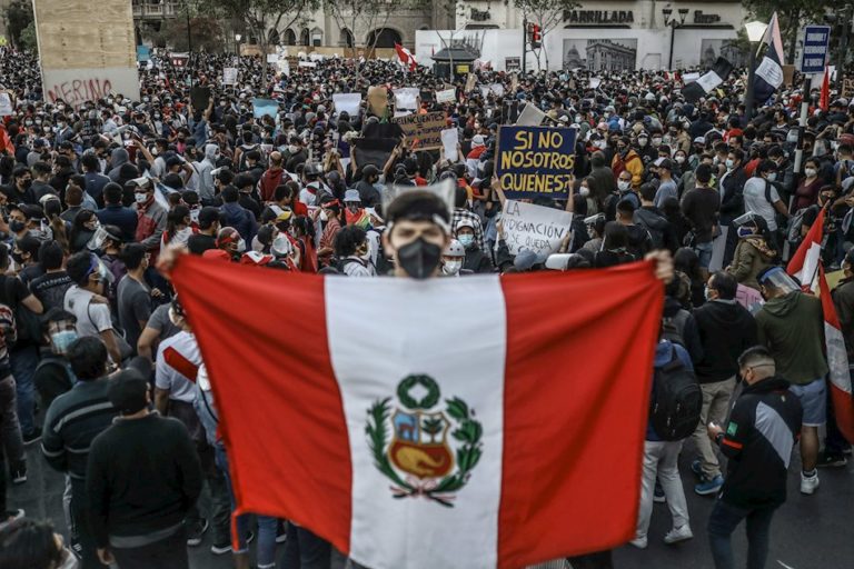 protestas-lima-peru--768x512
