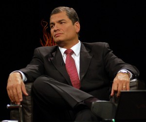 El presidente ecuatoriano Rafael Correa impulsó una nueva ley de comunicaciones en 2013. 